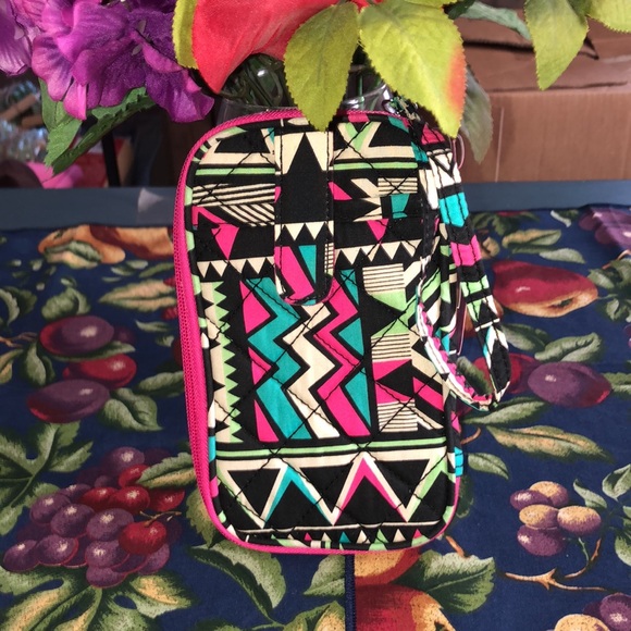 NWT Lily Reese phone case , wristlet - Picture 2 of 3